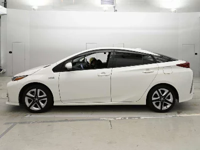 TOYOTA PRIUS PHV