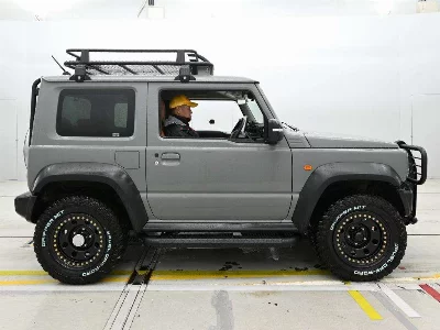 SUZUKI JIMNY SIERRA