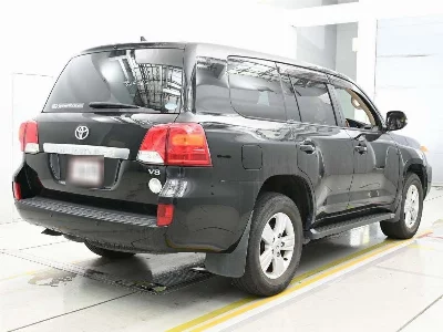 TOYOTA LAND CRUISER