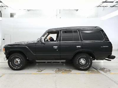 TOYOTA LAND CRUISER 60