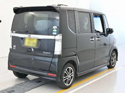 HONDA N BOX CUSTOM