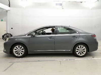 LEXUS HS