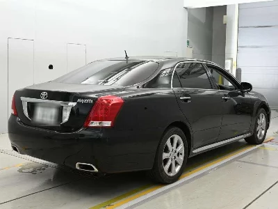 TOYOTA CROWN MAJESTA