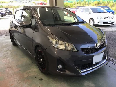 TOYOTA VITZ