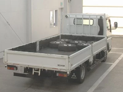 MITSUBISHI CANTER