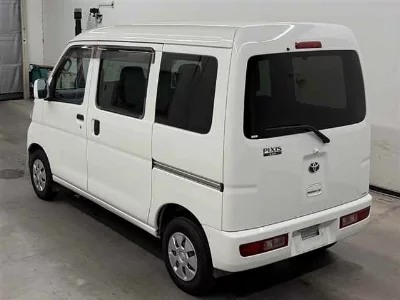 TOYOTA PIXIS VAN