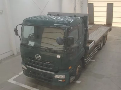 NISSAN UD