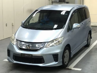 HONDA FREED HYBRID