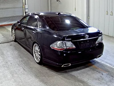 Toyota CROWN HYBRID