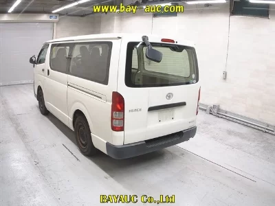 Toyota HiAce Van