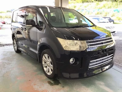 Mitsubishi DELICA D5