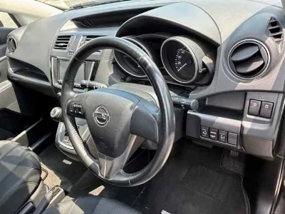 Nissan LAFESTA