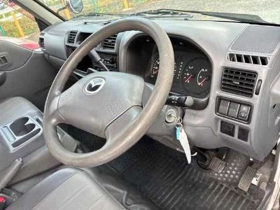 Mazda Bongo Van