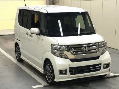 Honda N BOX CUSTOM
