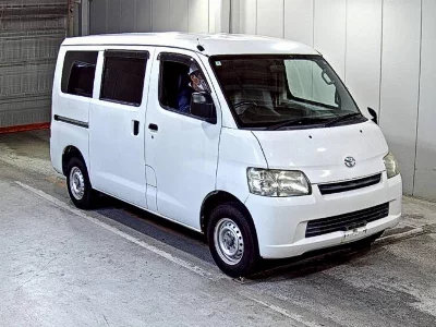 Toyota LiteAce Van