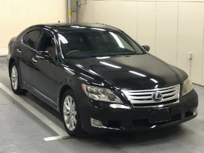 Lexus LS600h