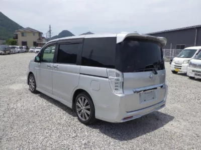 Honda STEPWGN SPADA
