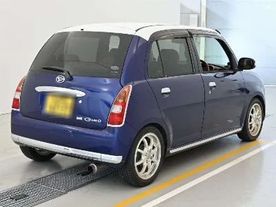Daihatsu Mira Gino