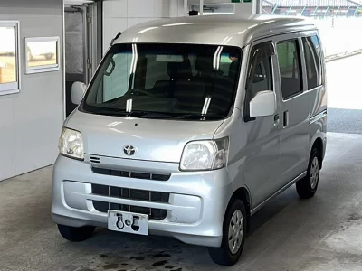 Toyota Pixis Van