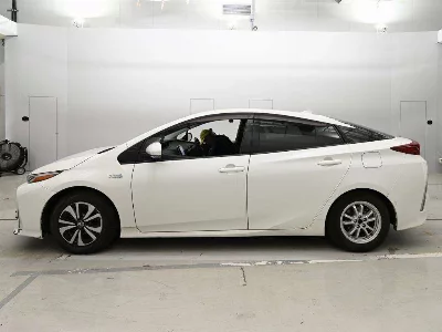 Toyota Prius PHV