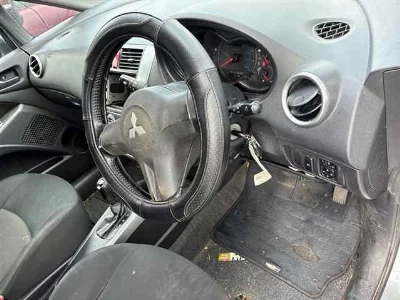 Mitsubishi Colt Plus
