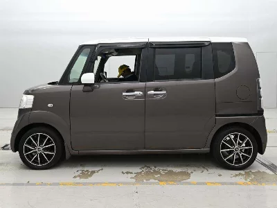 Honda N-Box+