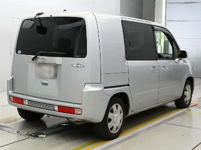 Honda Mobilio Spike