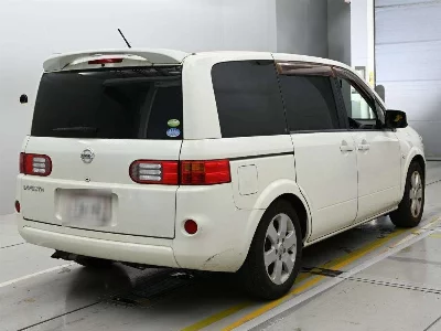 Nissan LAFESTA