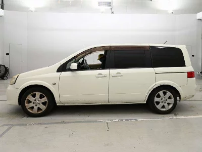 Nissan Lafesta