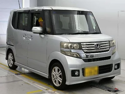 Honda N BOX CUSTOM