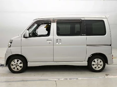 DAIHATSU ATRAI WAGON