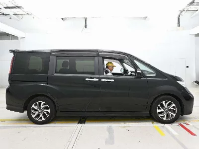 Honda STEPWGN SPADA