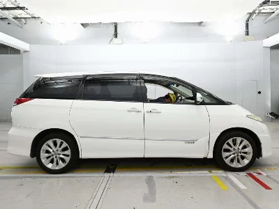 Toyota Estima Hybrid