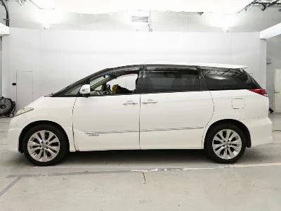 Toyota Estima Hybrid