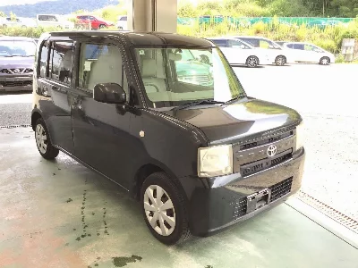 TOYOTA PIXIS SPACE