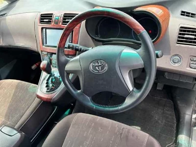 Toyota Mark X Zio