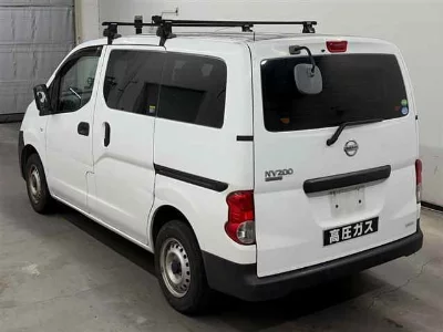 Nissan NV200 VANETTE VAN