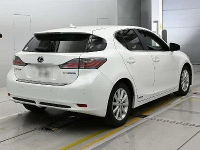 Lexus CT200h