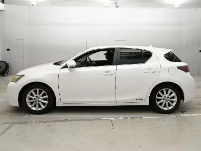 Lexus CT200h