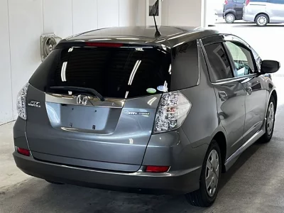 HONDA FIT SHUTTLE HYBRID