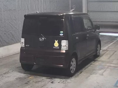 DAIHATSU MOVE CONTE