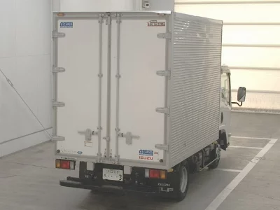 Isuzu Elf