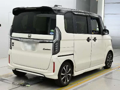 Honda N BOX CUSTOM