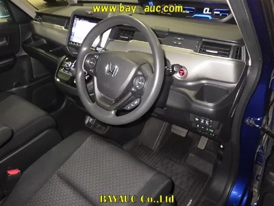 Honda FREED + HYBRID