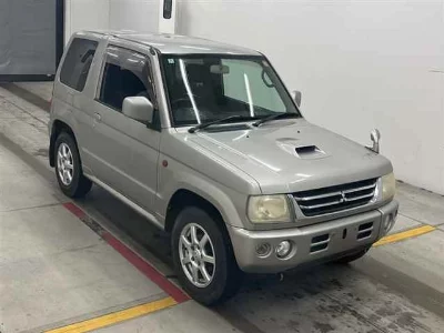 MITSUBISHI PAJERO MINI