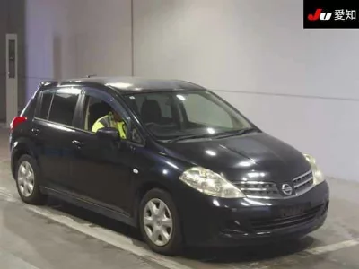 NISSAN TIIDA