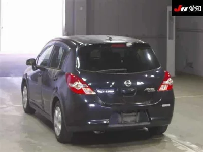 NISSAN TIIDA