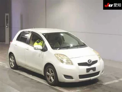 TOYOTA VITZ