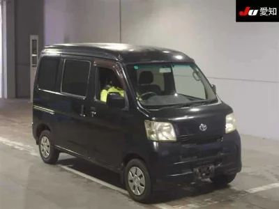 Toyota Pixis Van
