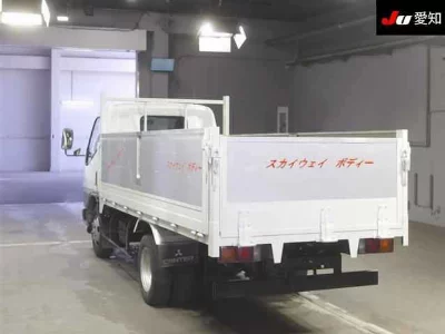 MITSUBISHI CANTER